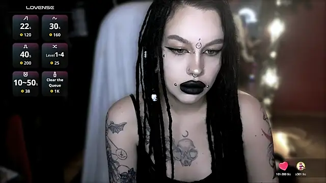 Snapshot of alexx_succubus chatting on April 20, 1:08 am alexx succubus online show from April 20, 1:08 am