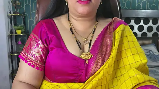 FlatVincy4 online show from February 12, 4:57 pm