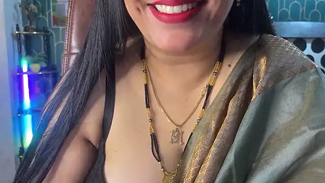 FlatVincy4 online show from February 20, 5:04 am