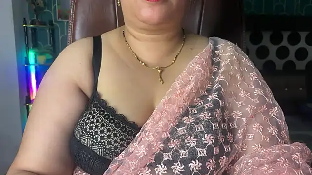 FlatVincy4 online show from February 23, 3:31 pm