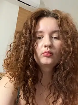 Snapshot of Anna_Desire_ chatting on December 14, 6:01 pm Anna Desire online show from December 14, 6:01 pm