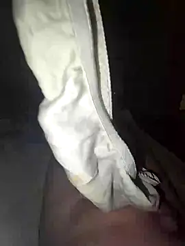 Snapshot of jonols781 chatting on February 13, 11:28 am jonols781 online show from February 13, 11:28 am