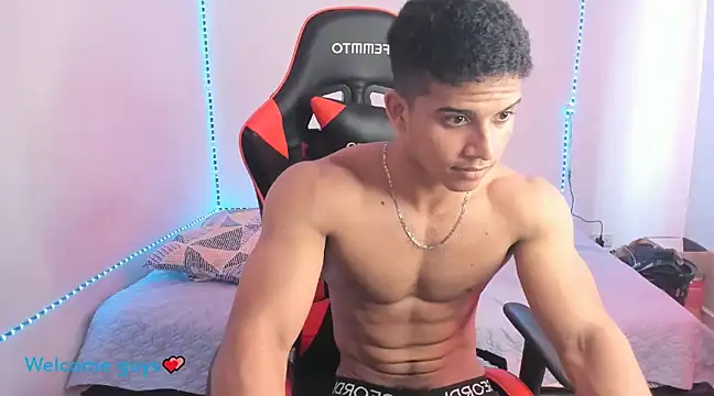 oliver thompsson7 online show from December 19, 4:57 pm