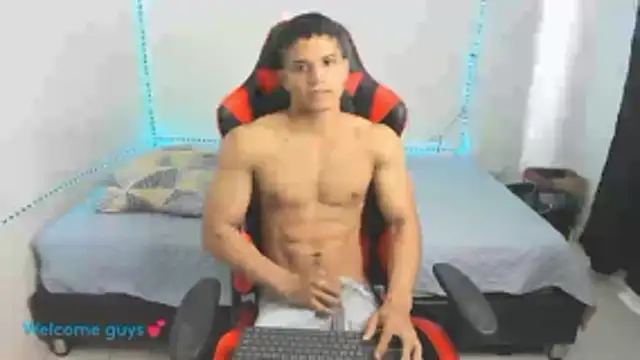 oliver thompsson7 online show from November 8, 2:06 pm