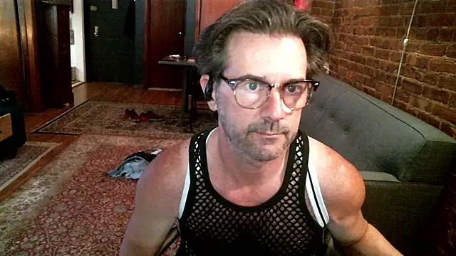 Snapshot of Johnny_Bottoms chatting on May 23, 3:27 pm Johnny Bottoms online show from May 23, 3:27 pm