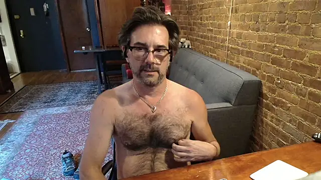 Snapshot of Johnny_Bottoms chatting on June 9, 10:43 pm Johnny Bottoms online show from June 9, 10:43 pm