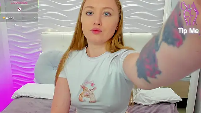 Snapshot of ChloeSug chatting on September 15, 12:16 pm ChloeSug online show from September 15, 12:16 pm