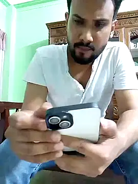 GildanK18 online show from March 11, 5:02 pm