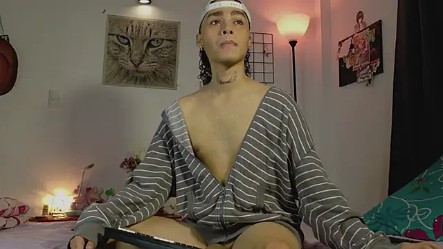 seven7xis online show from March 16, 3:01 am