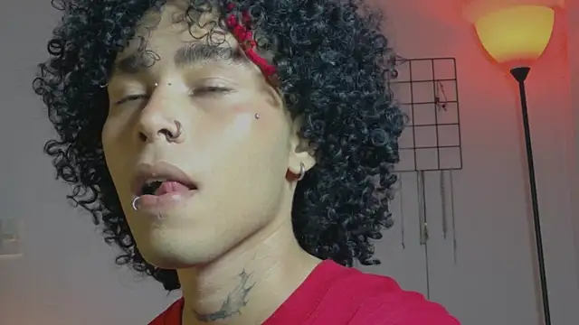 seven7xis online show from March 26, 4:18 am