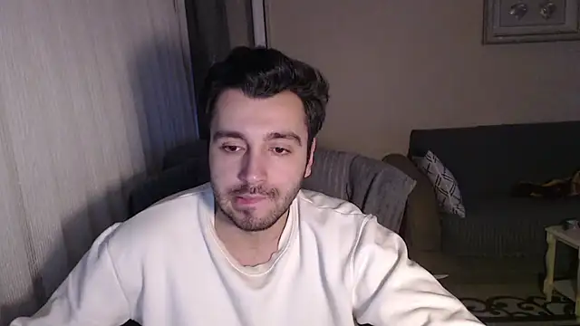 handsomeee04 online show from October 26, 4:02 pm