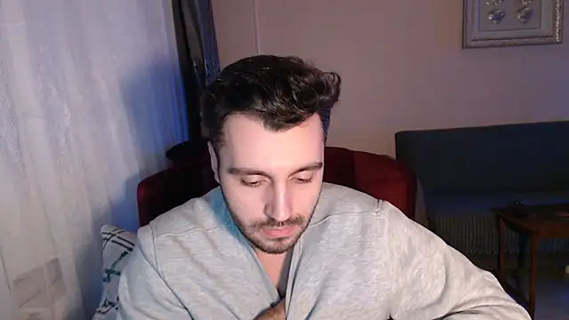 handsomeee04 online show from November 12, 10:09 pm