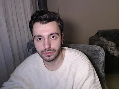 handsomeee04 online show from March 17, 11:19 pm