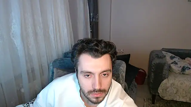 Snapshot of handsomeee04 chatting on April 23, 12:34 am handsomeee04 online show from April 23, 12:34 am