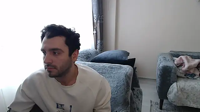 Snapshot of handsomeee04 chatting on April 23, 2:19 pm handsomeee04 online show from April 23, 2:19 pm