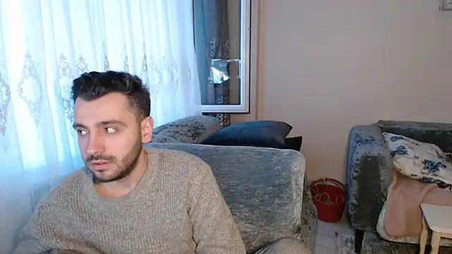 Snapshot of handsomeee04 chatting on April 28, 4:56 pm handsomeee04 online show from April 28, 4:56 pm
