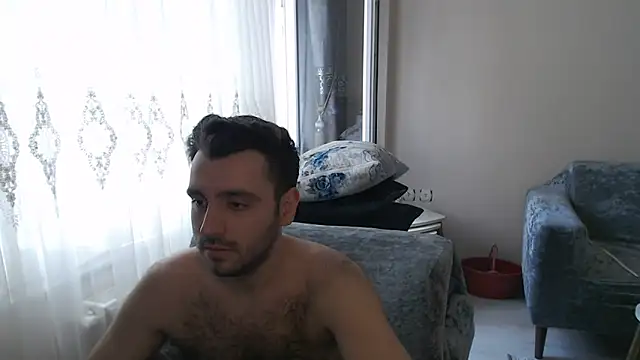 Snapshot of handsomeee04 chatting on May 10, 2:00 pm handsomeee04 online show from May 10, 2:00 pm