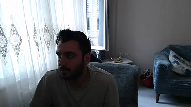 Snapshot of handsomeee04 chatting on May 21, 12:45 pm handsomeee04 online show from May 21, 12:45 pm