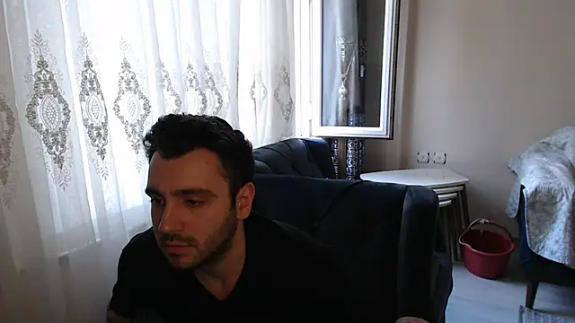 Snapshot of handsomeee04 chatting on May 26, 4:19 am handsomeee04 online show from May 26, 4:19 am