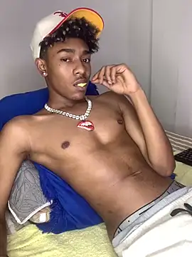 Snapshot of Boy_cock18 chatting on January 6, 9:08 am Boy cock18 online show from January 6, 9:08 am