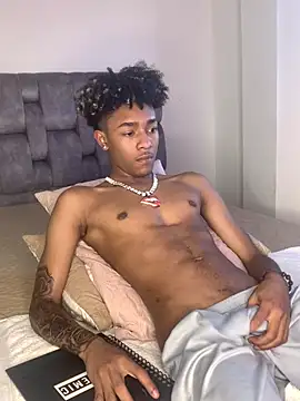 Snapshot of Boy_cock18 chatting on January 15, 10:35 pm Boy cock18 online show from January 15, 10:35 pm