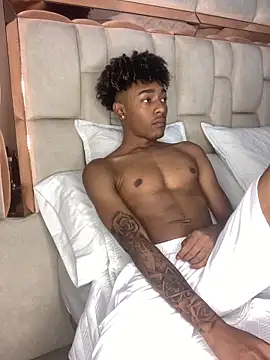 Snapshot of Boy_cock18 chatting on January 27, 11:11 pm Boy cock18 online show from January 27, 11:11 pm