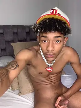 Snapshot of Boy_cock18 chatting on February 2, 11:11 pm Boy cock18 online show from February 2, 11:11 pm