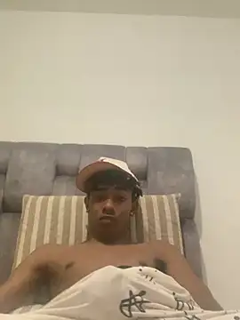 Snapshot of Boy_cock18 chatting on February 21, 1:00 am Boy cock18 online show from February 21, 1:00 am