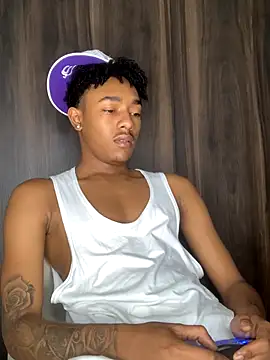 Snapshot of Boy_cock18 chatting on September 25, 4:27 am Boy cock18 online show from September 25, 4:27 am