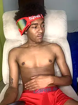 Snapshot of Boy_cock18 chatting on October 17, 6:16 am Boy cock18 online show from October 17, 6:16 am