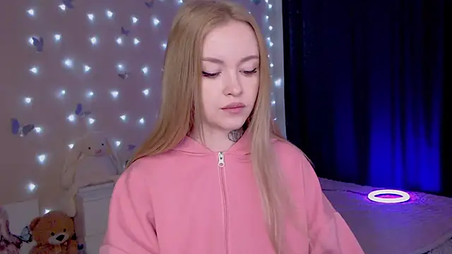 Naughty Mable online show from February 22, 11:58 pm