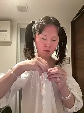 catianya online show from April 16, 2:45 am