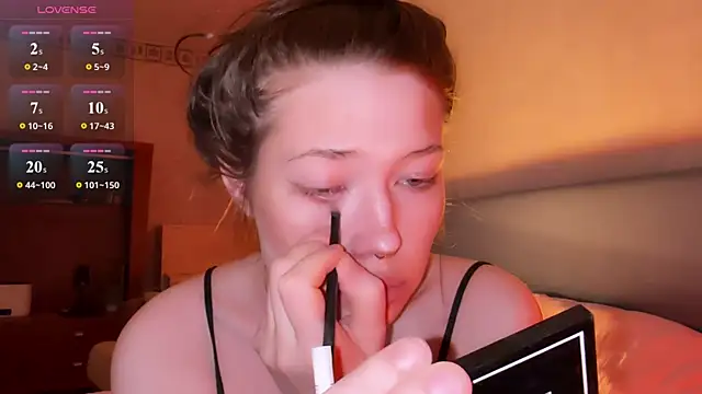Snapshot of eva_varnerr chatting on June 22, 10:51 pm eva varnerr online show from June 22, 10:51 pm