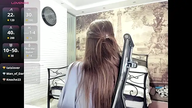 Snapshot of One_of_the_girls chatting on April 15, 7:58 pm One of the girls online show from April 15, 7:58 pm