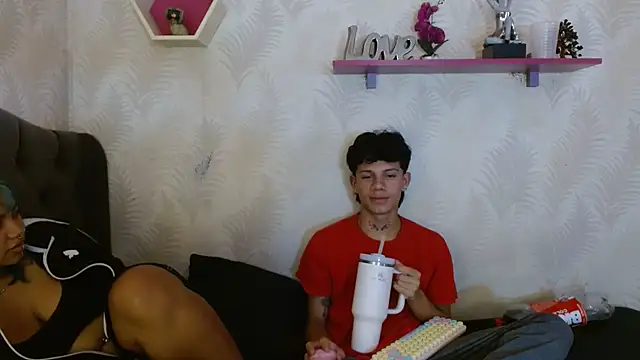 Snapshot of andy_dan18 chatting on September 30, 9:09 pm andy dan18 online show from September 30, 9:09 pm