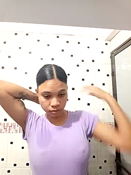 GysellHanson online show from April 7, 9:43 am