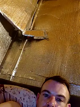 Snapshot of Eddyfrancis87 chatting on November 6, 1:39 am Eddyfrancis87 online show from November 6, 1:39 am