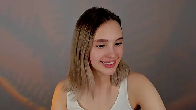 Snapshot of AngelicaKleee chatting on February 14, 1:56 am AngelicaKleee online show from February 14, 1:56 am