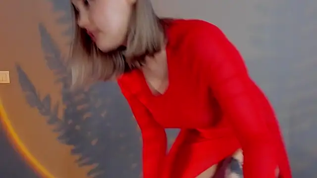 Snapshot of AngelicaKleee chatting on February 14, 4:58 am AngelicaKleee online show from February 14, 4:58 am