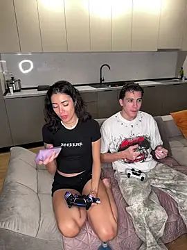 Alexiaa2006 online show from February 5, 8:02 pm