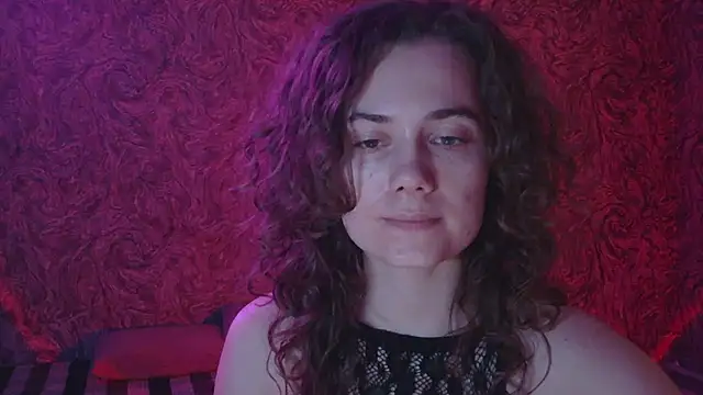 Snapshot of CurlyNed chatting on February 19, 9:50 am CurlyNed online show from February 19, 9:50 am