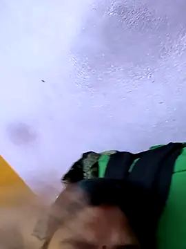 Snapshot of sweet_suman chatting on March 5, 8:10 am sweet suman online show from March 5, 8:10 am