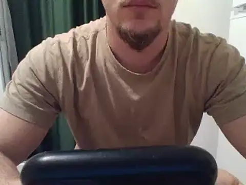 Snapshot of couplehot992 chatting on January 3, 3:12 pm couplehot992 online show from January 3, 3:12 pm