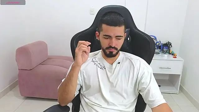 Massimoo 07 online show from February 6, 5:38 pm