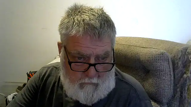 Snapshot of viejo_oso chatting on March 22, 6:55 pm viejo oso online show from March 22, 6:55 pm