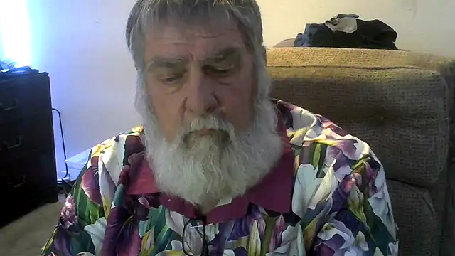 Snapshot of viejo_oso chatting on May 9, 6:18 am viejo oso online show from May 9, 6:18 am