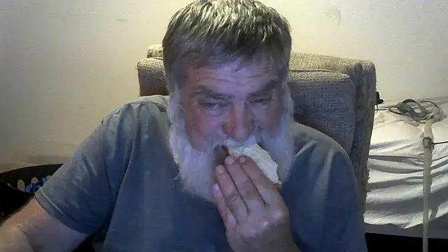 Snapshot of viejo_oso chatting on May 18, 5:57 am viejo oso online show from May 18, 5:57 am