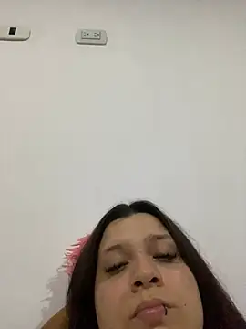 Sophia cyrus11 online show from December 26, 12:03 am