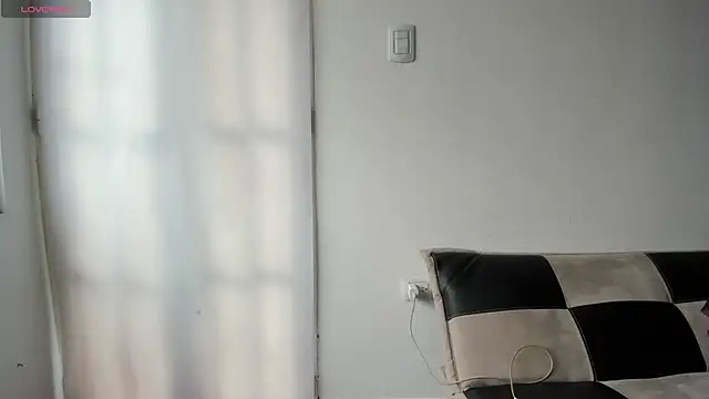 Sophia cyrus11 online show from November 16, 6:24 pm