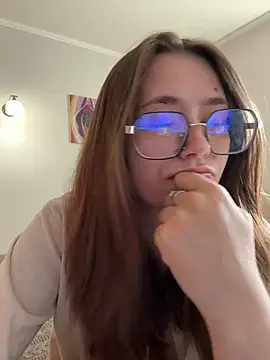 Snapshot of Sabrina_shells chatting on April 29, 9:13 am Sabrina shells online show from April 29, 9:13 am